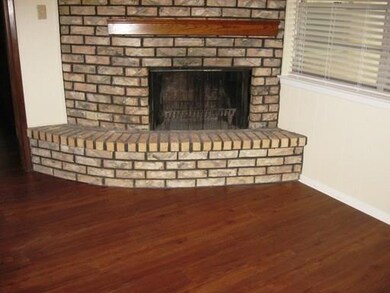 2801 Summitview Dr, Bedford, TX 76021 - photo 5