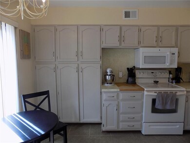 1550 Creekside Rd, Whitehall, PA 18052 - photo 3