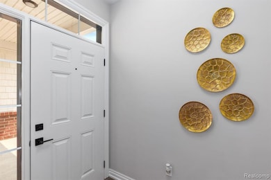 5797 Windword Dr, Brighton, MI 48116 - photo 2