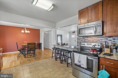 7910 Pinewood Dr, Clinton, MD 20735 - photo 3