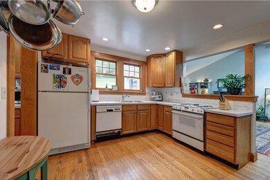 12-Kitchen