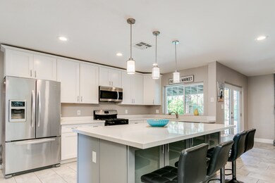 1832 W Seldon Ln, Phoenix, AZ 85021 - photo 6