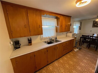 95 Dallas Ave, Warwick, RI 02889 - photo 6