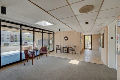 650 E Greenwich Ave unit 2-410, West Warwick, RI 02893 - photo 6