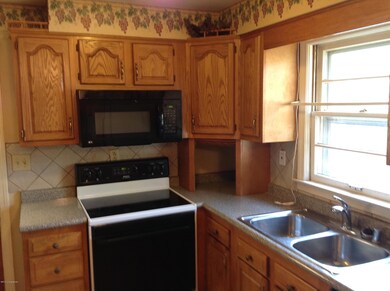 6308 Player Drive 032