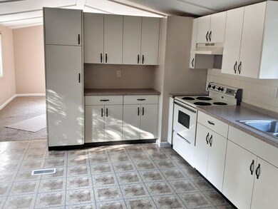 27 David Rd, Carver, MA 02330 - photo 4