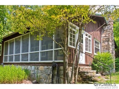 Entrance to Screened porch