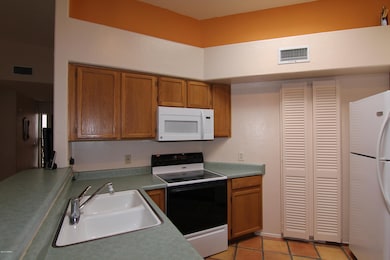 kitchen 1269 W Crystalline Way