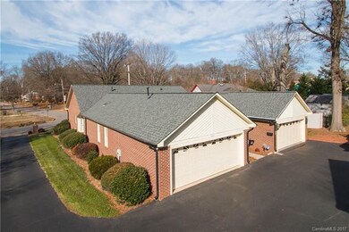 624 Stockton St unit 624, Statesville, NC 28677 - photo 2