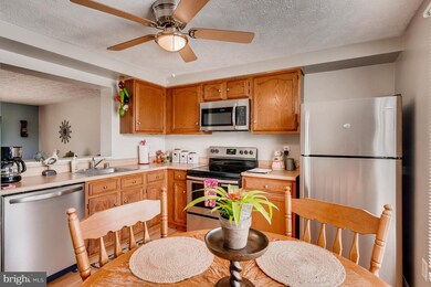 959 N Angel Valley Ct, Edgewood, MD 21040 - photo 3