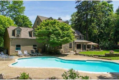 1010 Serpentine Ln, Wyncote, PA 19095 - photo 4