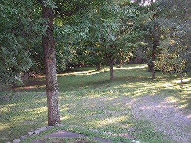 307 E Harford St, Milford, PA 18337 - photo 6