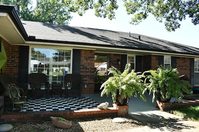 2120 2120 Flamingo Ln, Duncan, OK 73533 - photo 2