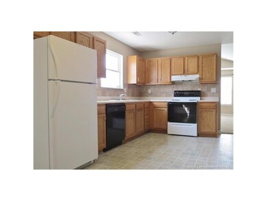 302 Myrtle St, Jeffersonville, IN 47130 - photo 3