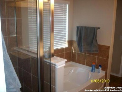 11208 Dublin Ct, San Antonio, TX 78254 - photo 7