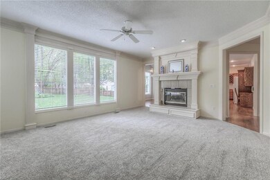 13954 W 72nd St, Shawnee, KS 66216 - photo 2