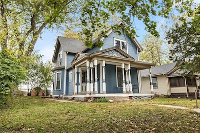 920 18th St, Des Moines, IA 50314 - photo 2