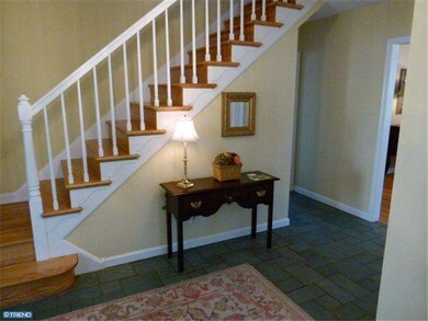 662 Malin Rd, Newtown Square, PA 19073 - photo 4