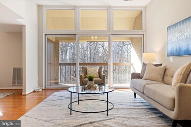 1658 Parkcrest Cir unit 400, Reston, VA 20190 - photo 5