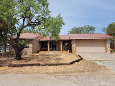 212 Avolyn Dr, Brownwood, TX 76801 - photo 2