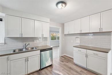 5732 E 141st St, Maple Heights, OH 44137 - photo 7