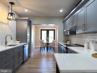 521 Locust St, Columbia, PA 17512 - photo 3