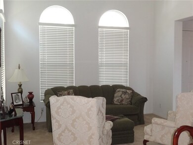 LIVING ROOM OFF ENTRY