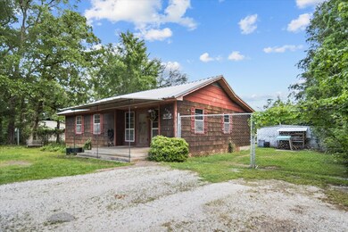 220 Bois d Arc St, Lufkin, TX 75904 - photo 3