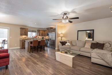 2359 NW Debron Ln, Bend, OR 97703 - photo 5