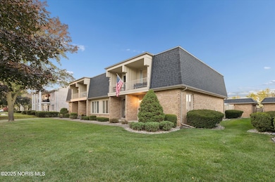 5212 Regency Dr, Toledo, OH 43615 - photo 5