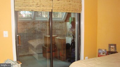 1124 25th St NW unit T6, Washington, DC 20037 - photo 4