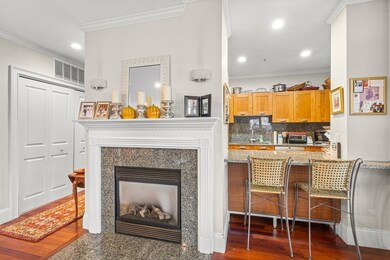 440 Commercial St unit 601, Boston, MA 02109 - photo 6