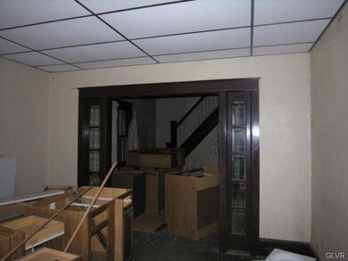 241 W Kline Ave unit 243, Lansford, PA 18232 - photo 2