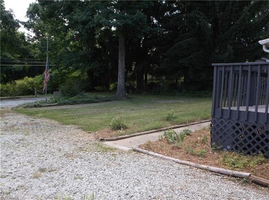 3813 Kivett Dr, Jamestown, NC 27282 - photo 7