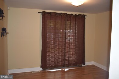 1555 Minnesota Rd, Camden, NJ 08104 - photo 6