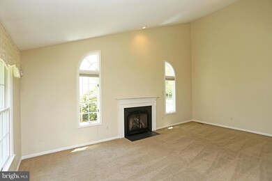 421 Hawkridge Ln, Sykesville, MD 21784 - photo 6