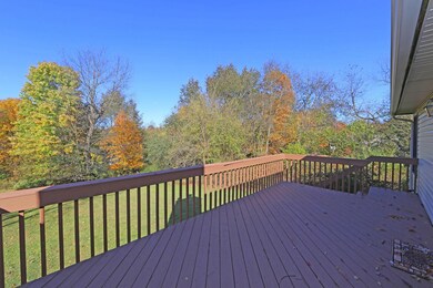 752 Royal Cir, Howard, OH 43028 - photo 4