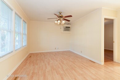 56 Sparrow Rd unit 3, Carpentersville, IL 60110 - photo 5