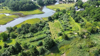 You can see the last use of vineyards.