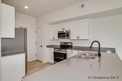 1529 Alyssaelaine Dr, Cheyenne, WY 82007 - photo 6