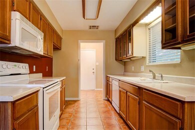 2501 Monroe Ave, Rosenberg, TX 77471 - photo 5