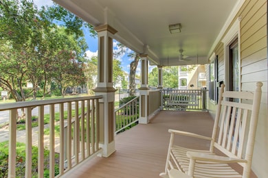 710 E 7th 1/2 St, Houston, TX 77007 - photo 3