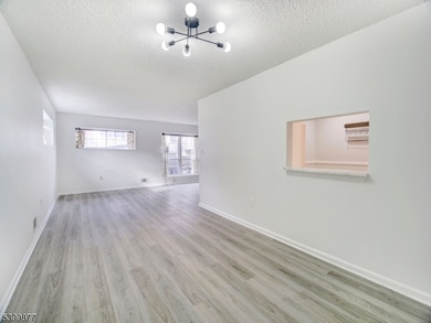 43 Seton Hall Dr, Newark, NJ 07103 - photo 6