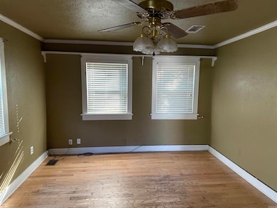 606 E 10th St, Stuttgart, AR 72160 - photo 4