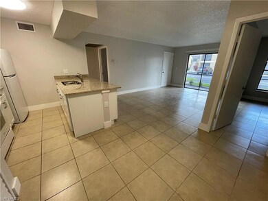 5323 Summerlin Rd unit 2307, Fort Myers, FL 33919 - photo 3