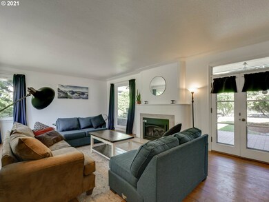 315 E Sheridan St, Newberg, OR 97132 - photo 7