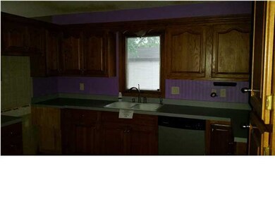 Linden Kitchen