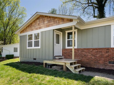 127 Wyatt St, Asheville, NC 28803 - photo 2