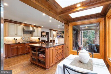 3609 Bent Branch Ct, Falls Church, VA 22041 - photo 7