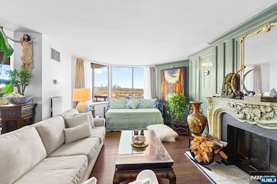 Harmon Cove Tower unit 2005, Secaucus, NJ 07094 - photo 6